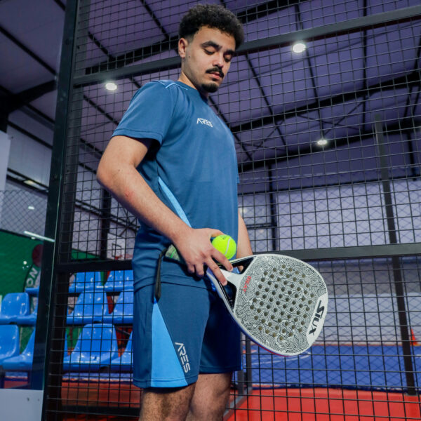 T-shirt de sport Maillot technique respirant, conçu pour le sport collectif, le running, le padel ou le football. Léger, confortable et pensé pour la performance.