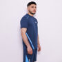 TENUE DE SPORT T-shirt sportif orné d’un imprimé, conçu dans un tissu léger et respirant, parfait pour le running et toutes vos activités en plein air.
