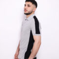 Polo Demi-Manche ARES – Coton Piqué  Classique et respirant, ce polo demi-manche en coton piqué allie élégance et confort. Sa maille texturée assure une bonne aération, idéal pour un look sportif ou casual chic.