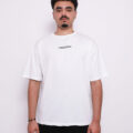 T-shirt oversize en coton 100% – 180g Ultra confortable et stylé, avec un petit motif à l'avant et une impression marquante dans le dos. Parfait pour un look affirmé au quotidien.