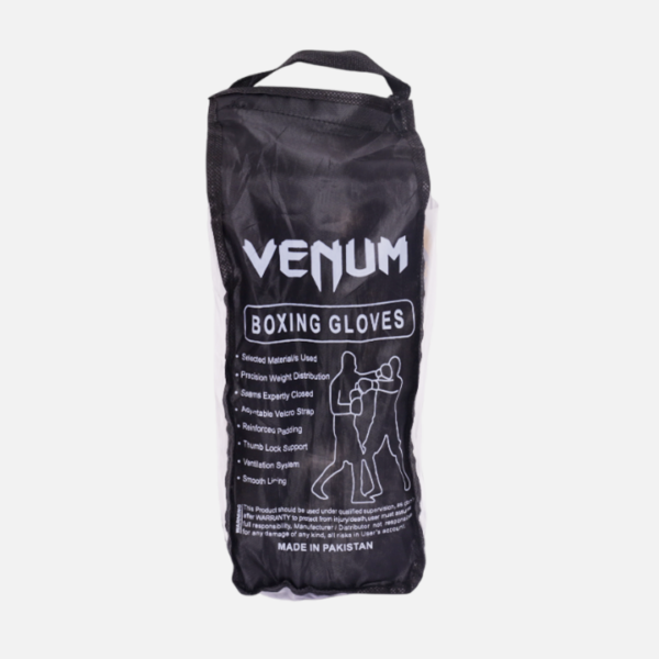 Gants de boxe Venum noir et or avec rembourrage haute densité et fermeture velcro. Protection, confort et design premium pour entraînement et combat.