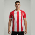 Maillot de football Ares rouge et blanc à bandes verticales, en tissu respirant et léger. Coupe athlétique, confort optimal et design moderne, idéal pour clubs et équipes sportives.