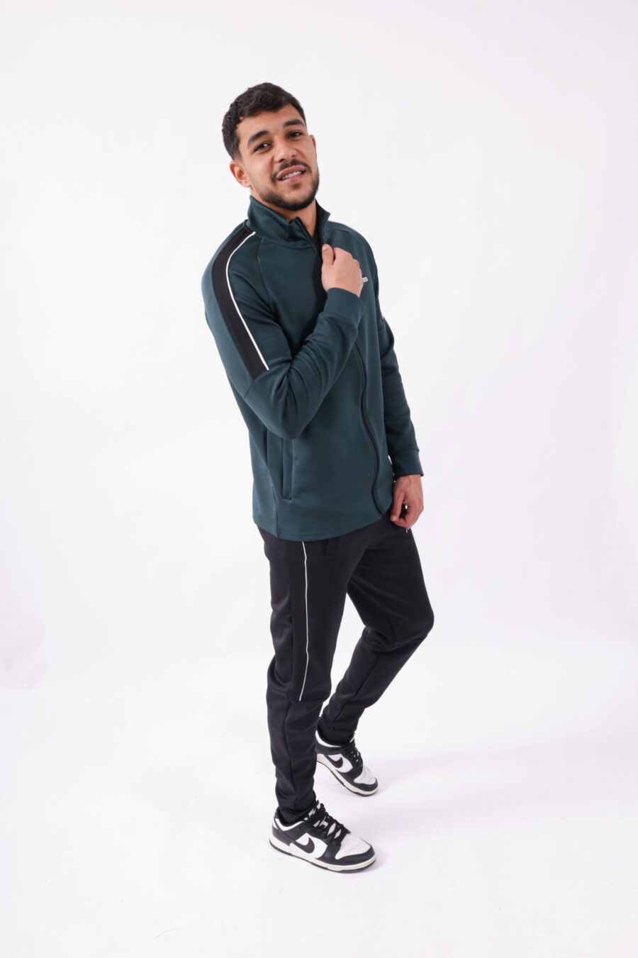 Ensemble Survêtement Zippé ARES – Veste Ajustée & Pantalon Confort | Style Urbain