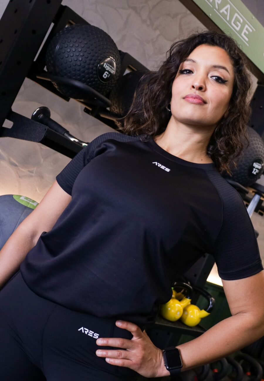 T-shirt d’entraînement Femme – Respirabilité & Élégance - Noir